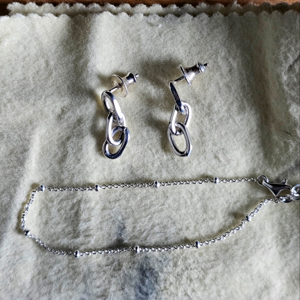 Monica Vinader Set of Earrings & Bracelets